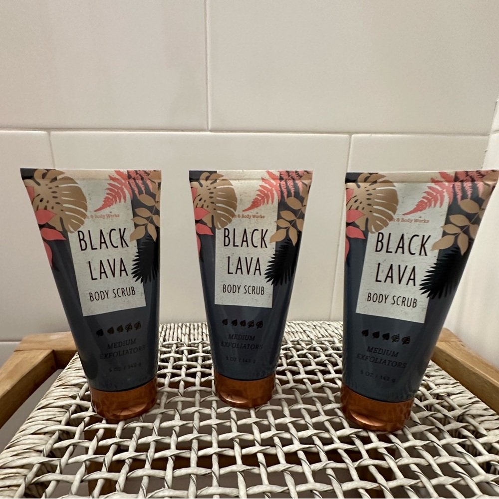NWT Bath & Body Works Black Lava Body Scrub